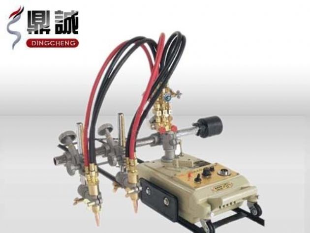 點擊查看詳細信息<br>標題：雙頭多頭火焰切割機 閱讀次數(shù)：4420