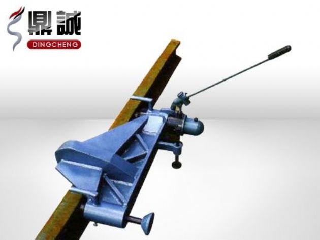點擊查看詳細信息<br>標題：水平液壓彎軌機 閱讀次數(shù)：4679