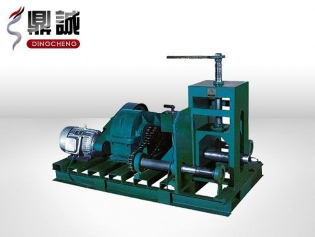 點擊查看詳細信息<br>標題：臥式多功能滾動彎管機 閱讀次數(shù)：4590